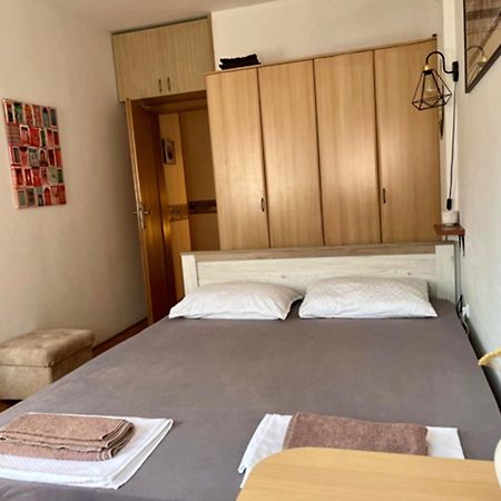 Апартаменты Bohemian Quarter / City Park, Free Parking Скопье Экстерьер фото